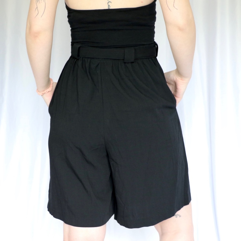 Vintage 80s/90s High Waist Belted Shorts - Picture 2 of 5